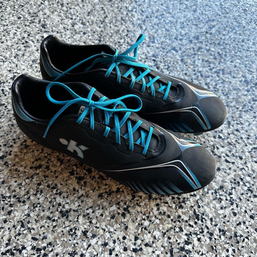 Men's Black and Blue Soccer Cleats